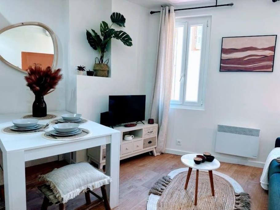 Studio Aux Pieds Des Parfumeries Γκρας Εξωτερικό φωτογραφία